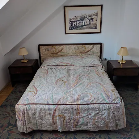 Várkapu Panzió Eger