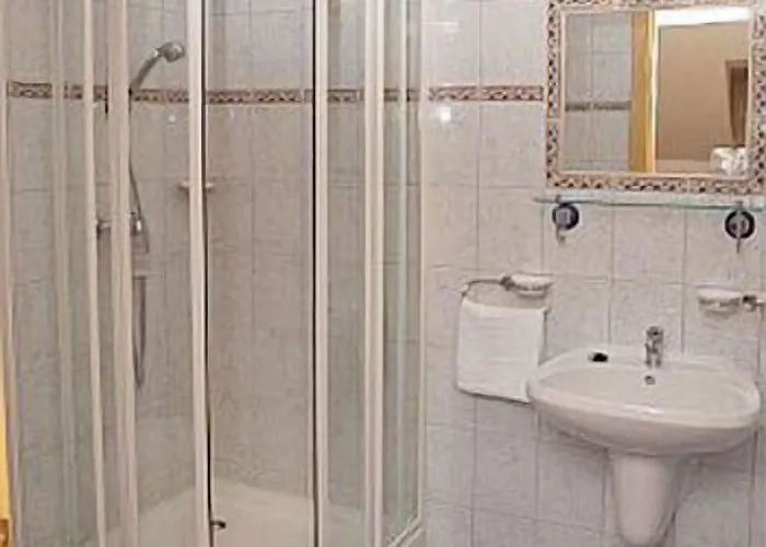 Várkapu Panzió Eger