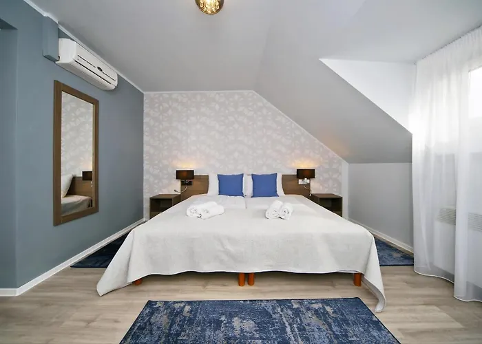 Bed and breakfast Várkapu Panzió 3*